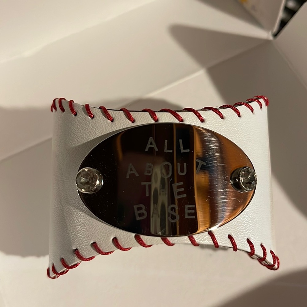 NWT Plunder - All about the base cuff bracelet